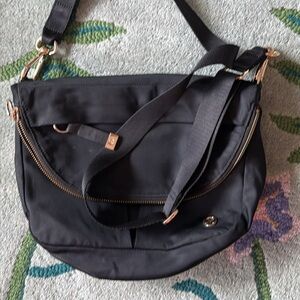 Lululemon all night festival bag